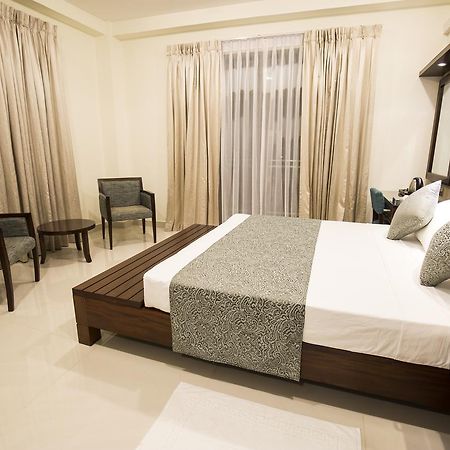 Grand 7 Hotel -Kesbewa Piliyandala Εξωτερικό φωτογραφία